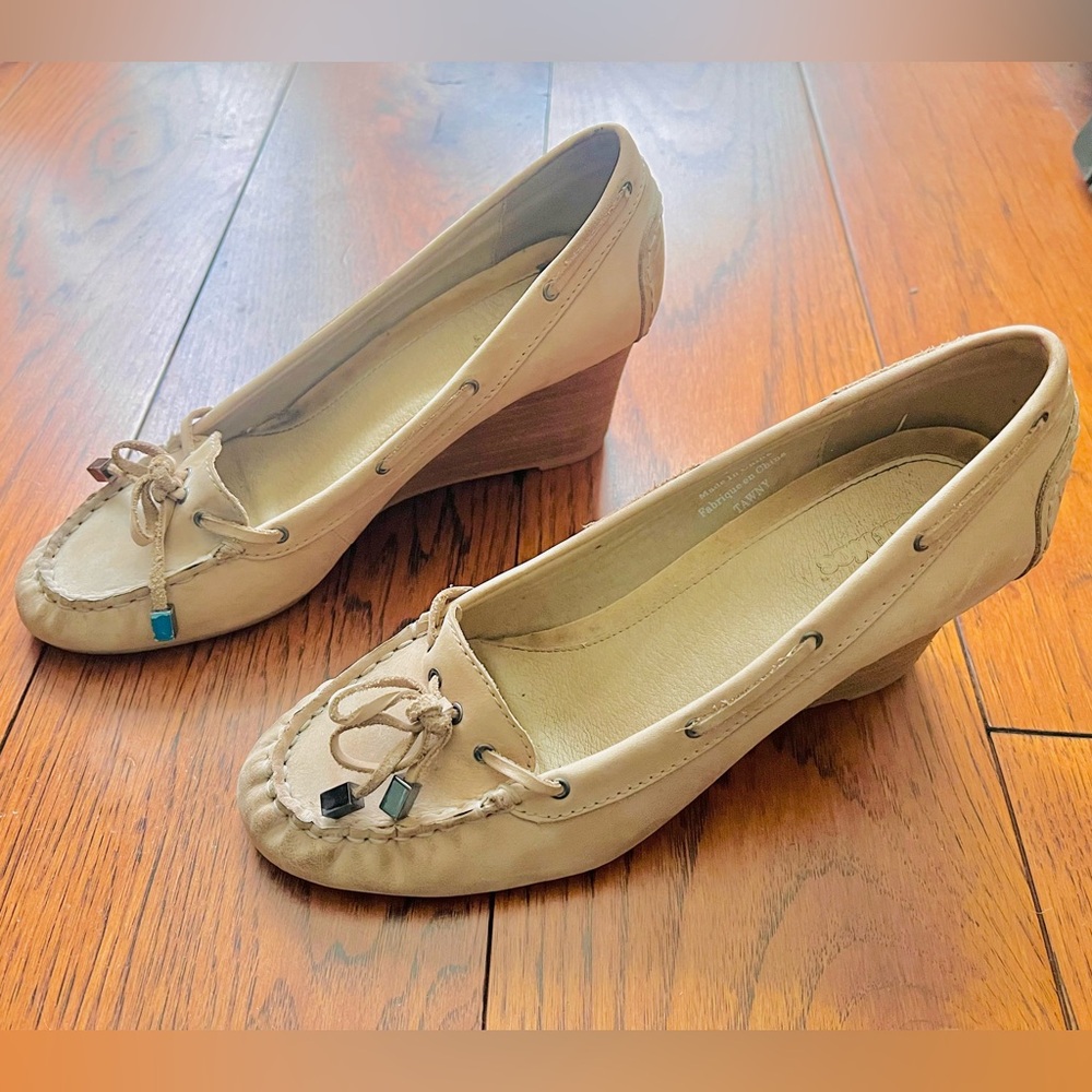SOFTMOC Tawny Wedge Heel Leather Boat Shoes, 38 (Narrow fit)
